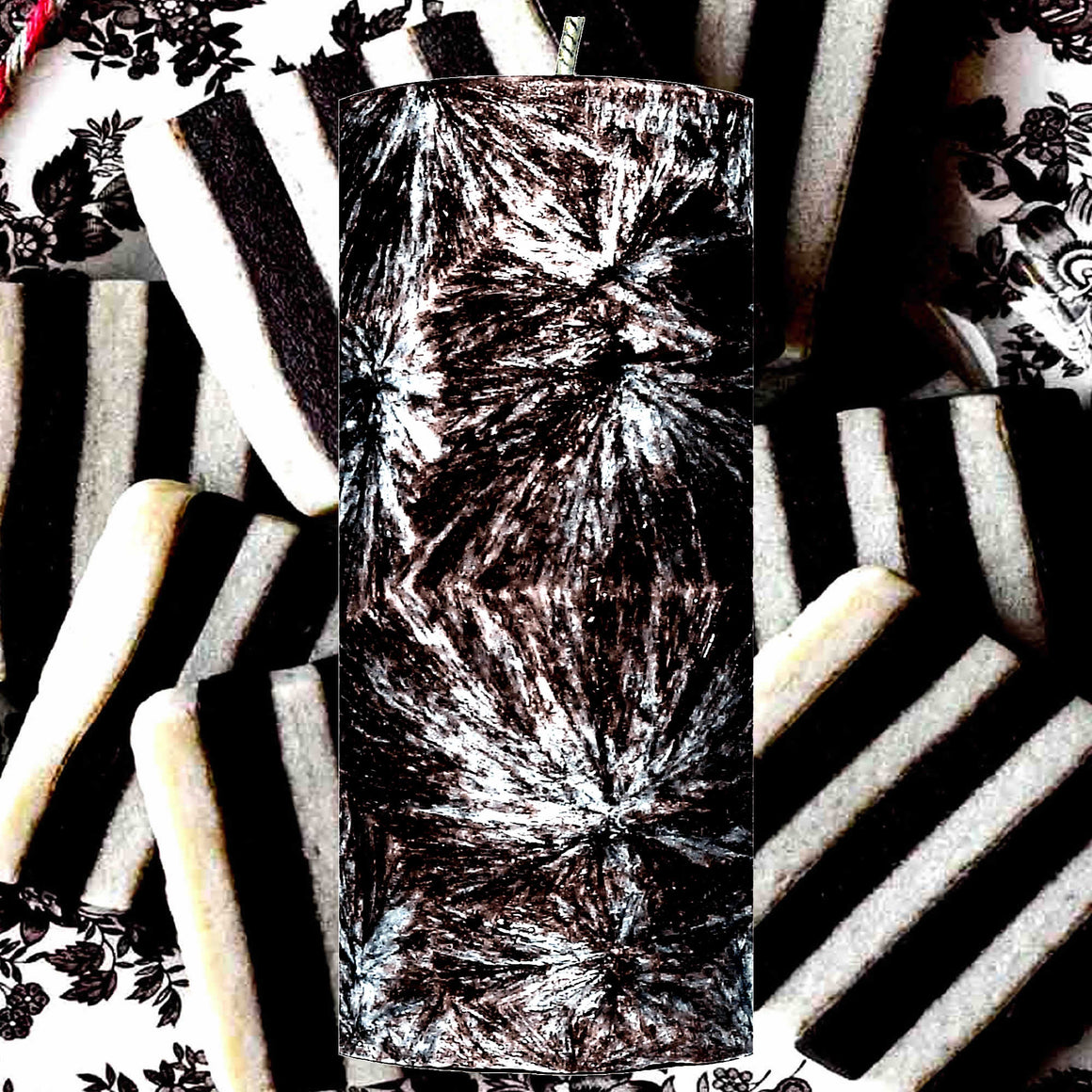 Black Licorice & Vanilla Pillar Candle – Plant-Based, Eco-Friendly, Vegan, Cruelty Free