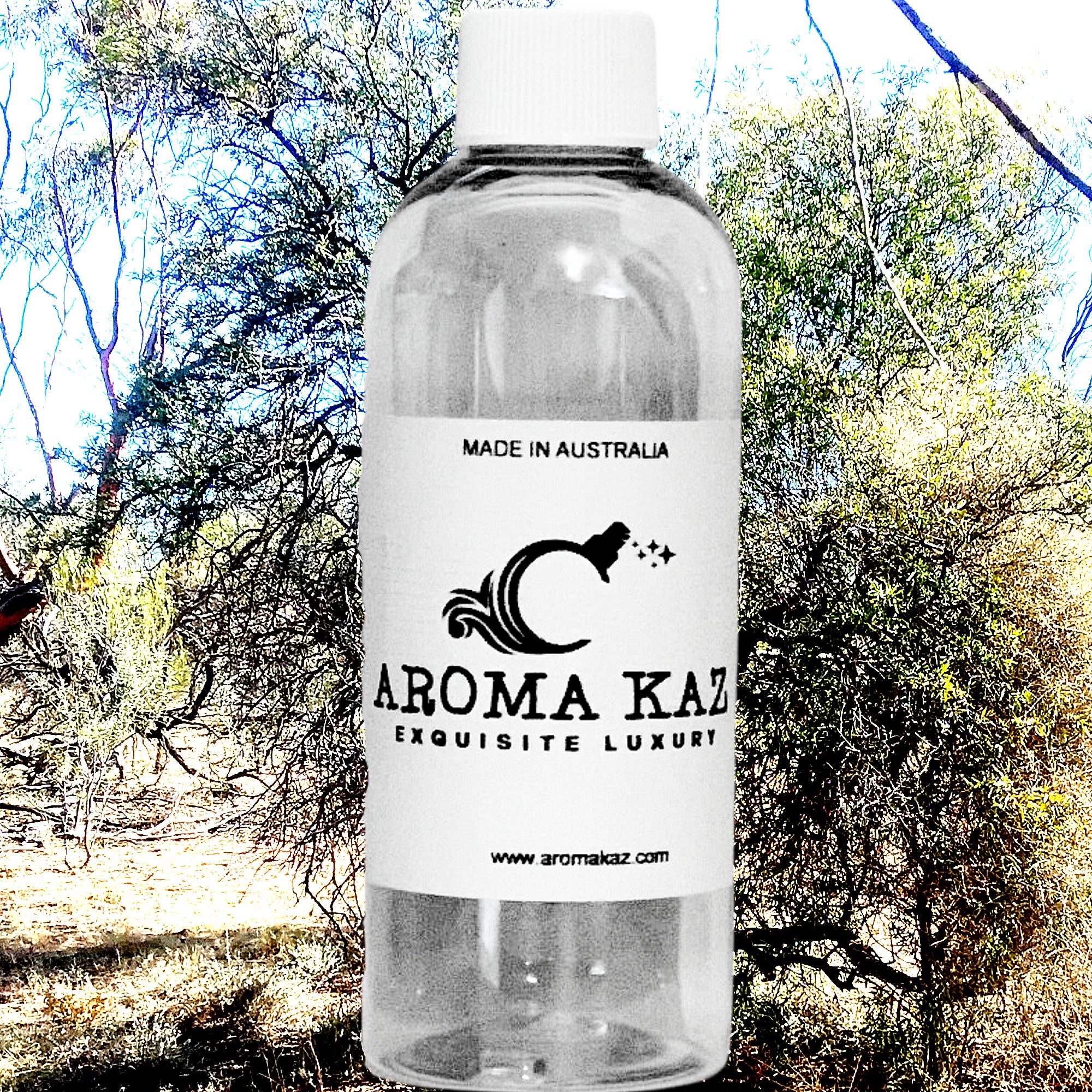 Sandalwood & Citronella fragrance oil for candle making, soap making and perfume blending – vegan, cruelty-free featuring warm sandalwood and crisp citronella notes, handmade in Australia.