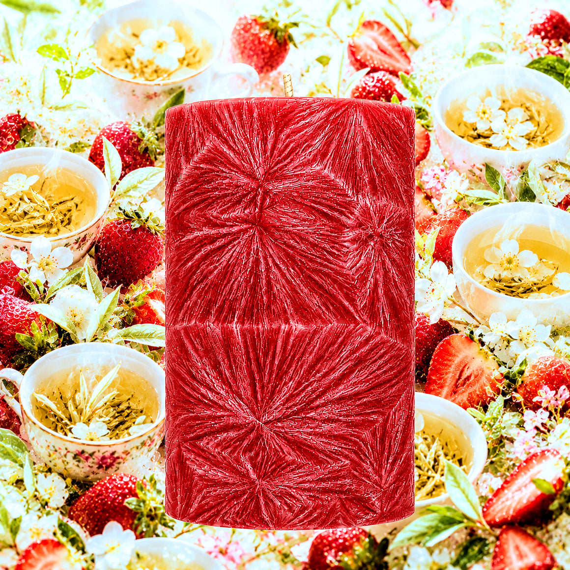White Tea & Strawberries Pillar Candle